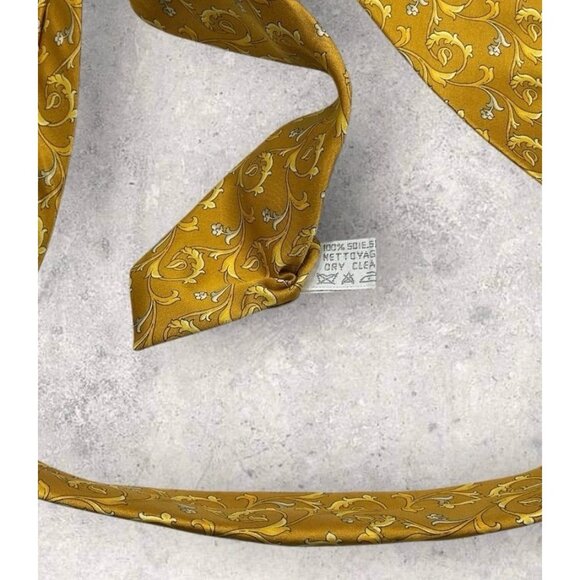 ESCADA Silk Tie ITALY Gold Baroque W:3.6" EUC - Picture 4 of 6